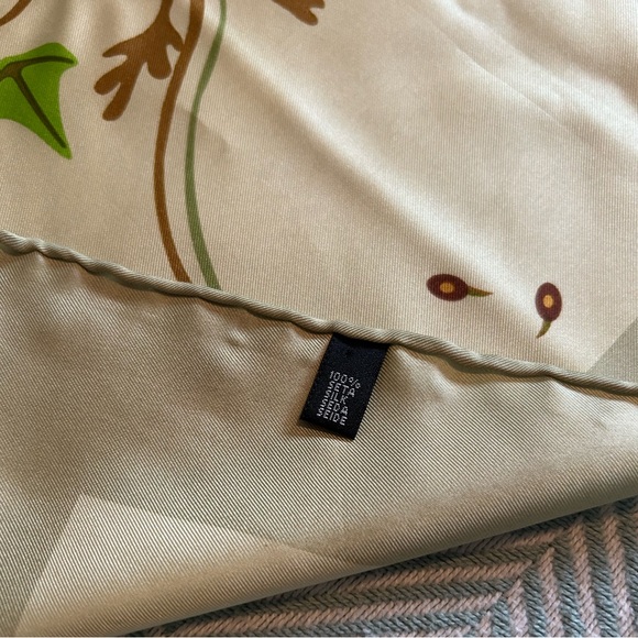 Hermes Silk Scarf 35”x35” - Picture 4 of 11